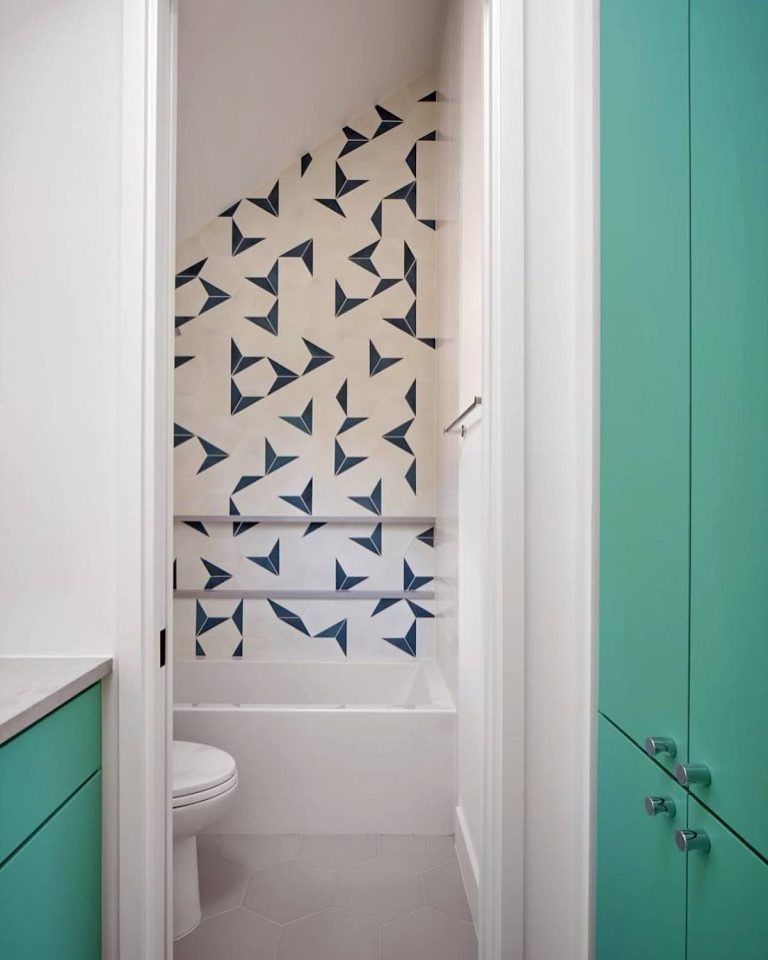 Tiles For Small Bathrooms: 14 Beautiful Solutions | GoDownsize