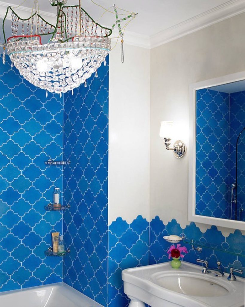 Tiles For Small Bathrooms: 14 Beautiful Solutions | GoDownsize