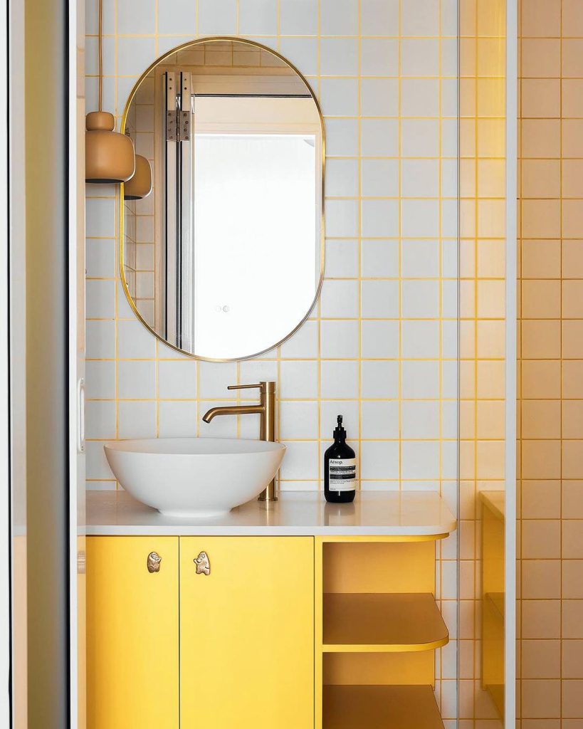 Tiles For Small Bathrooms: 14 Beautiful Solutions | GoDownsize