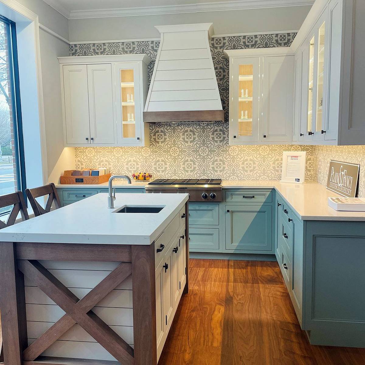 blue and white kitchen