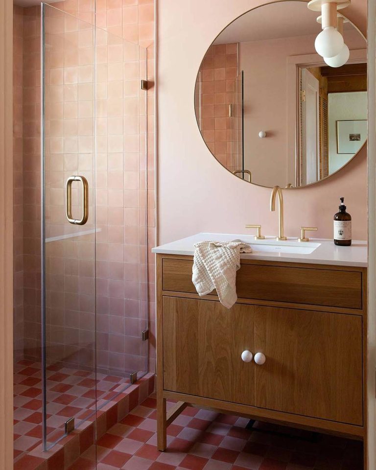 Dusty Rose Bathrooms: 23 Ideas for Small Spaces | GoDownsize