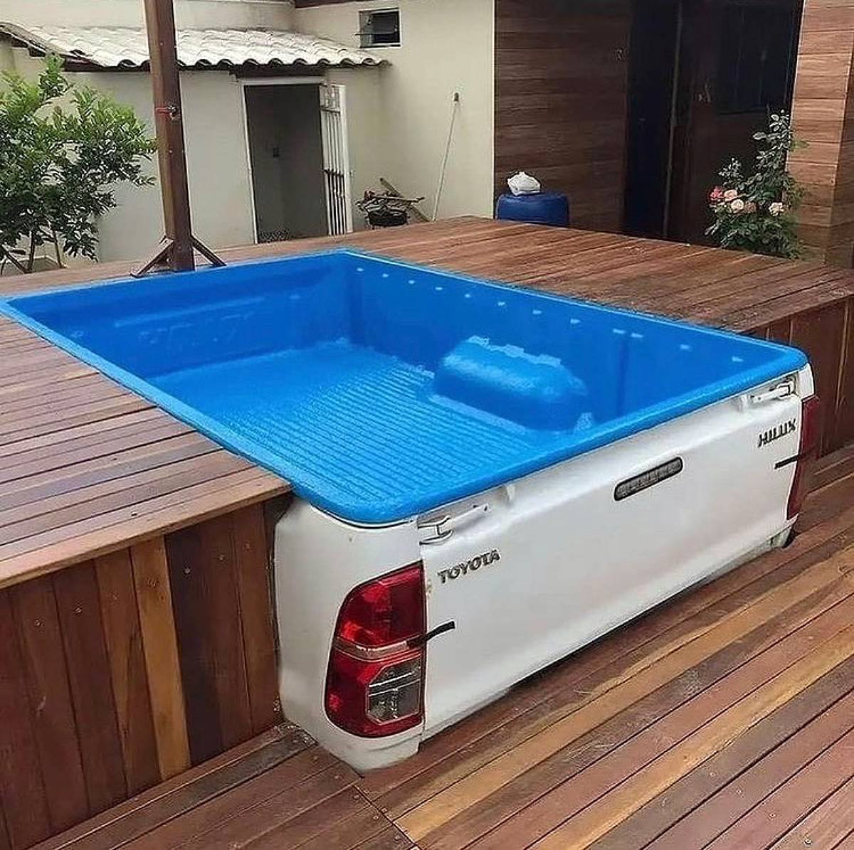 cargo bed pool