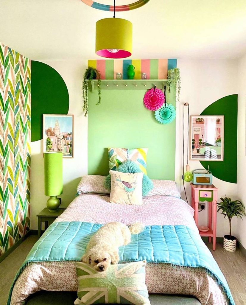 Decorating Small Bedrooms: 16 Ideas That Look Really Good | GoDownsize
