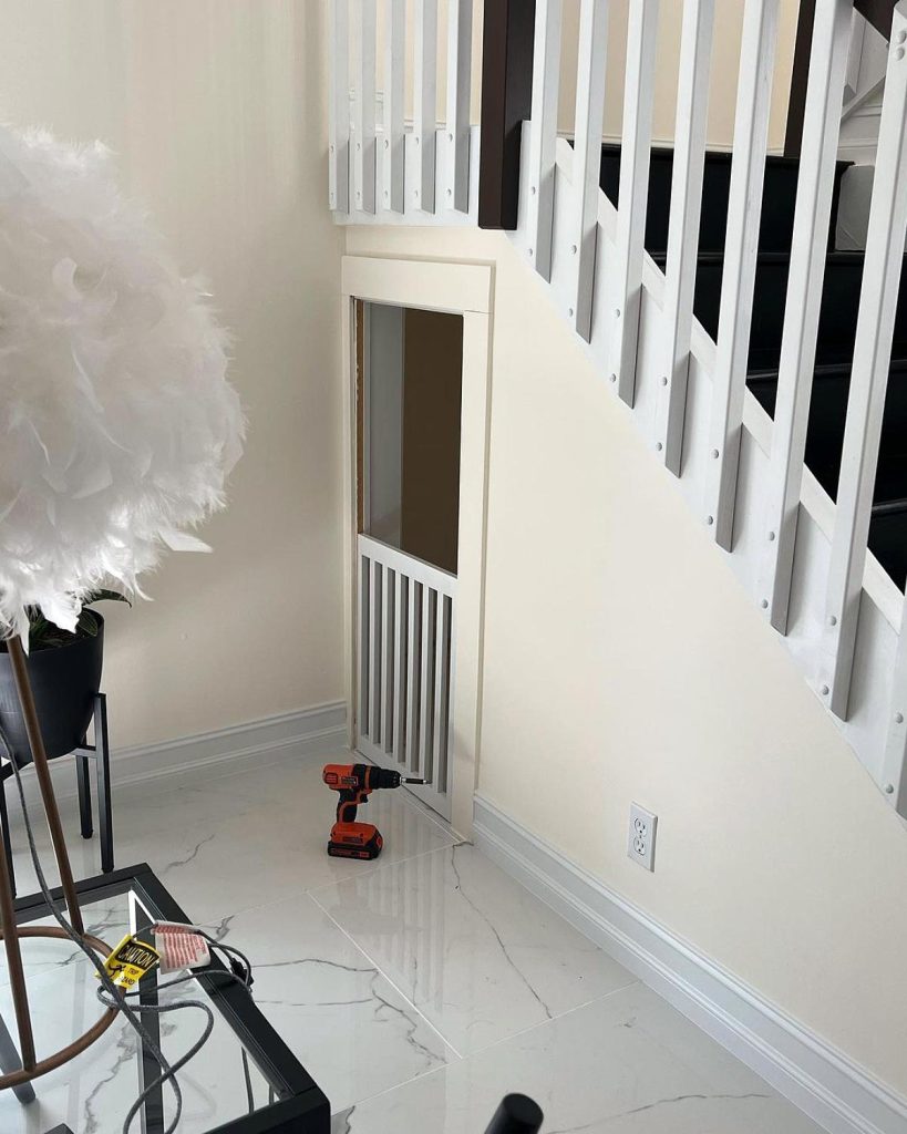 Under-Stairs Dog Rooms That Work Really Well | GoDownsize