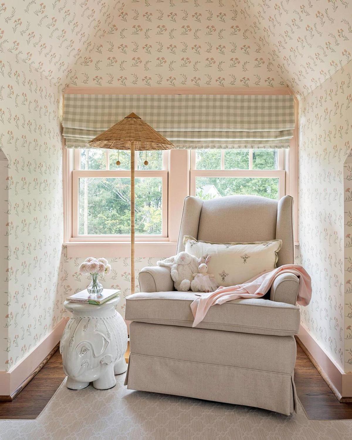 floor wall to ceiling wallpaper