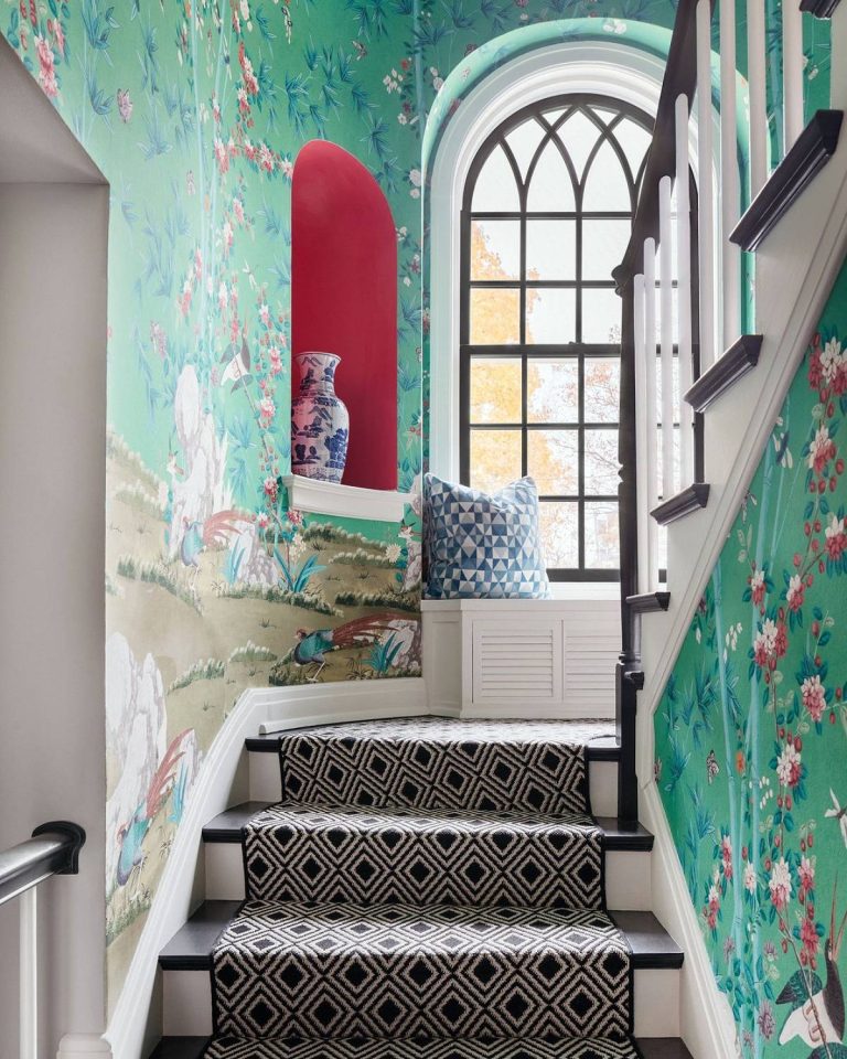 Wallpaper For Staircase Walls: 25 Beautiful Ideas | GoDownsize