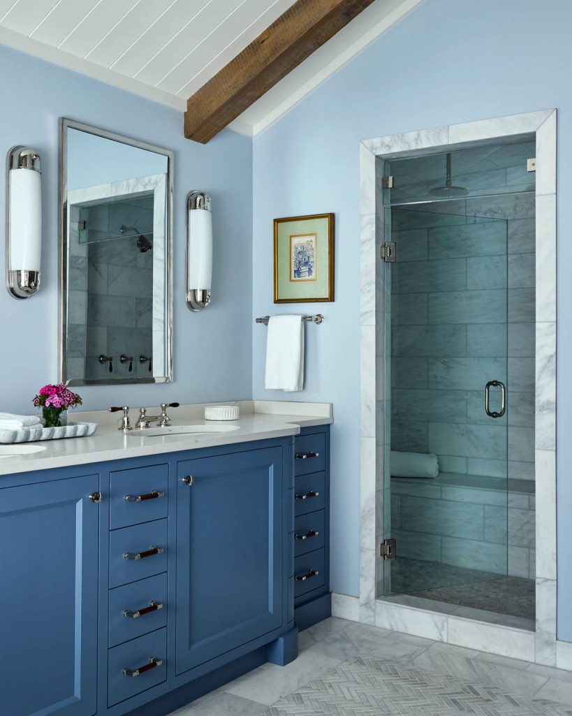 Blue Bathrooms: 26 Stylish Ideas for Small Spaces | GoDownsize