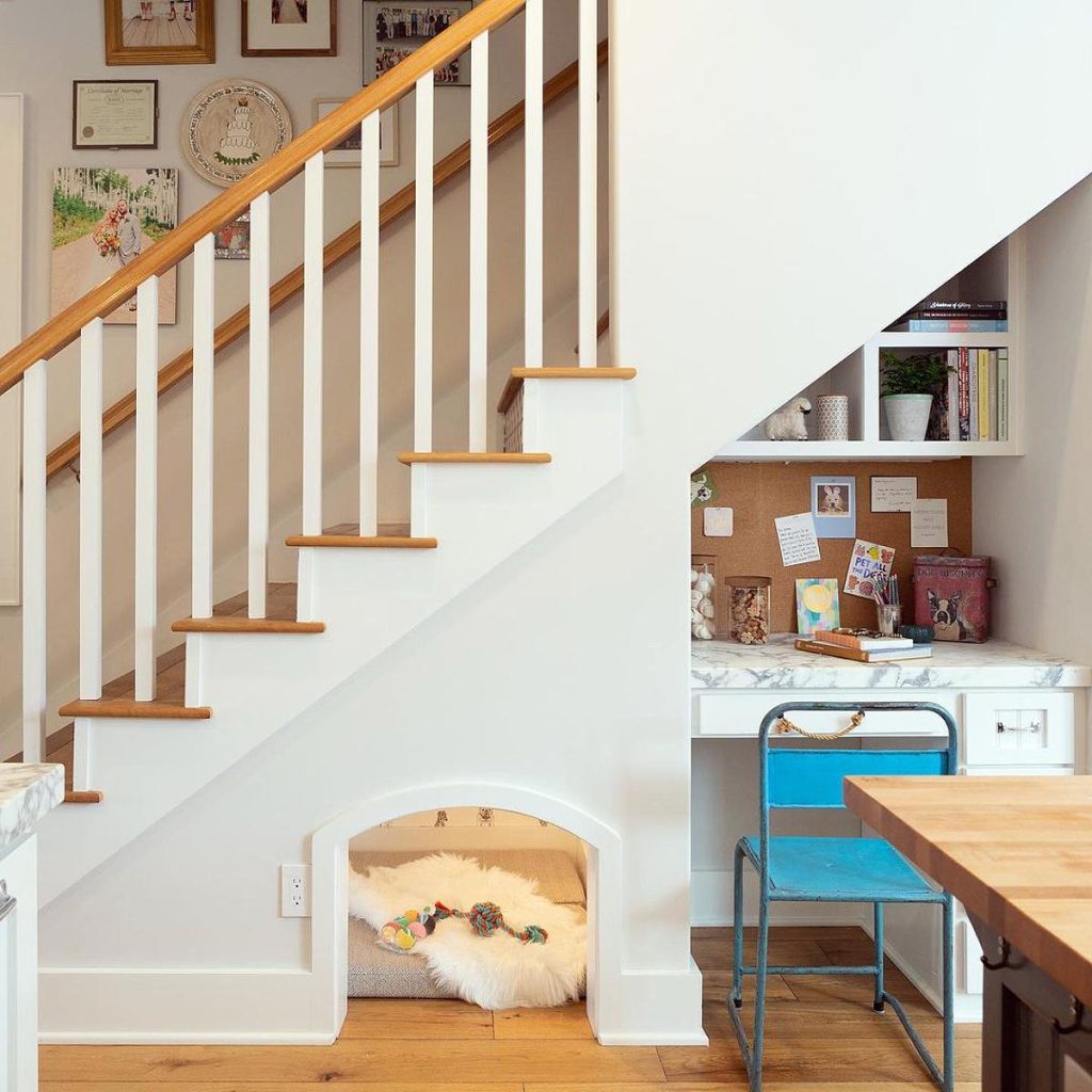 Under-Stairs Dog Rooms That Work Really Well | GoDownsize