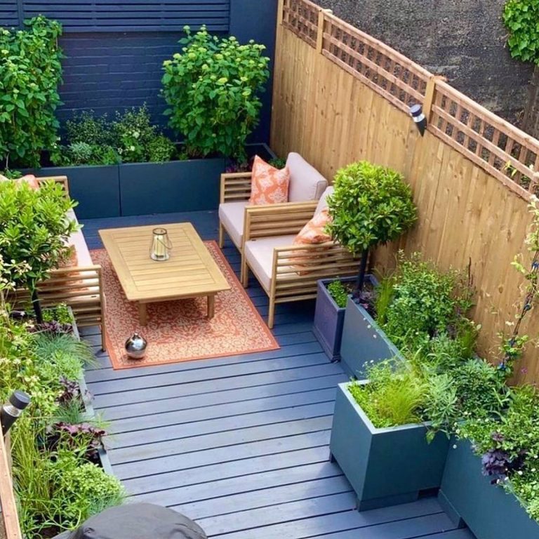 15 Outdoor Privacy Screen Ideas for Small Gardens | GoDownsize