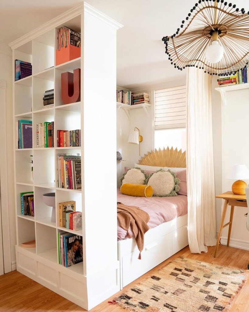 31 Great Built-in Bookshelves (Floor-to-ceiling) | GoDownsize