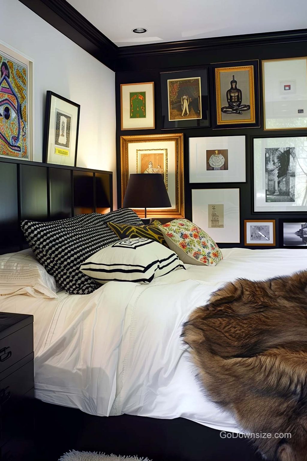 Black Bedrooms: 31 Stylish Ideas For Small Spaces | GoDownsize