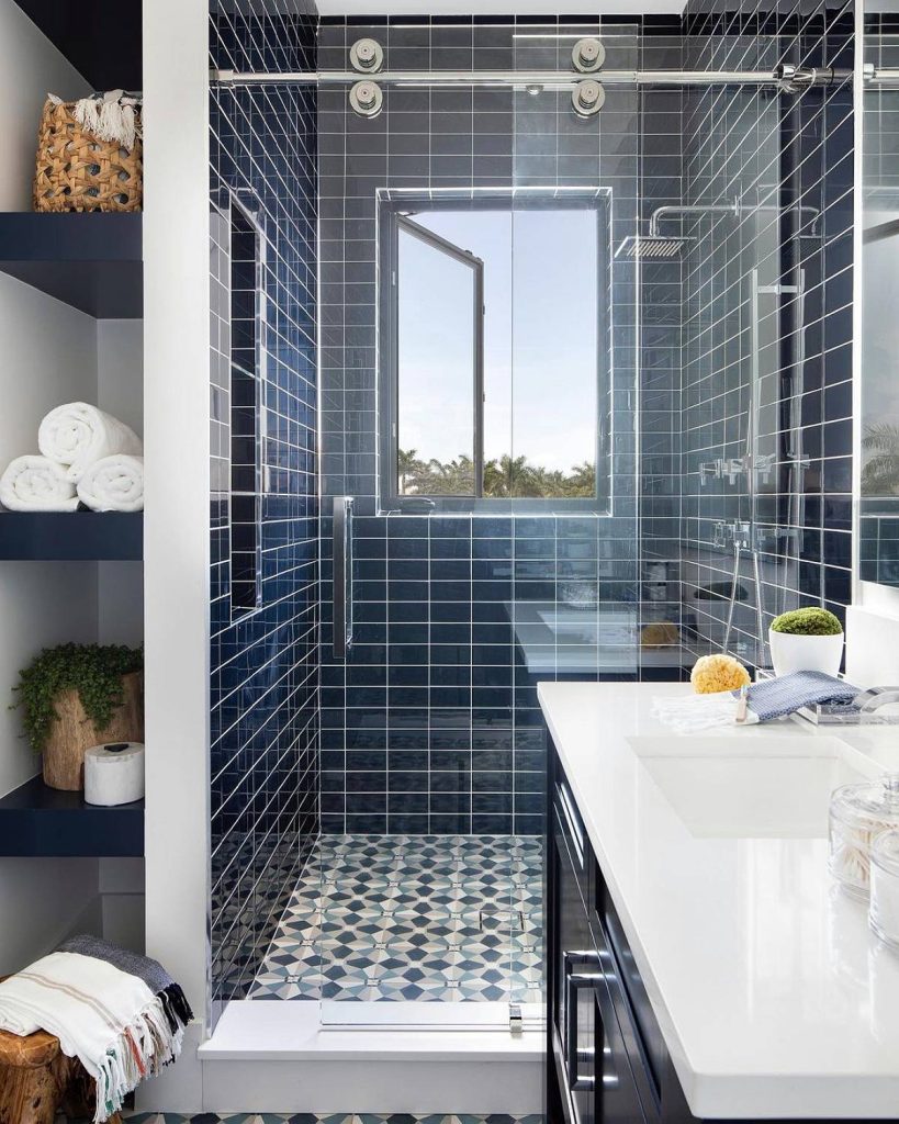 40 Great Shower Tile Ideas For Small Spaces | GoDownsize