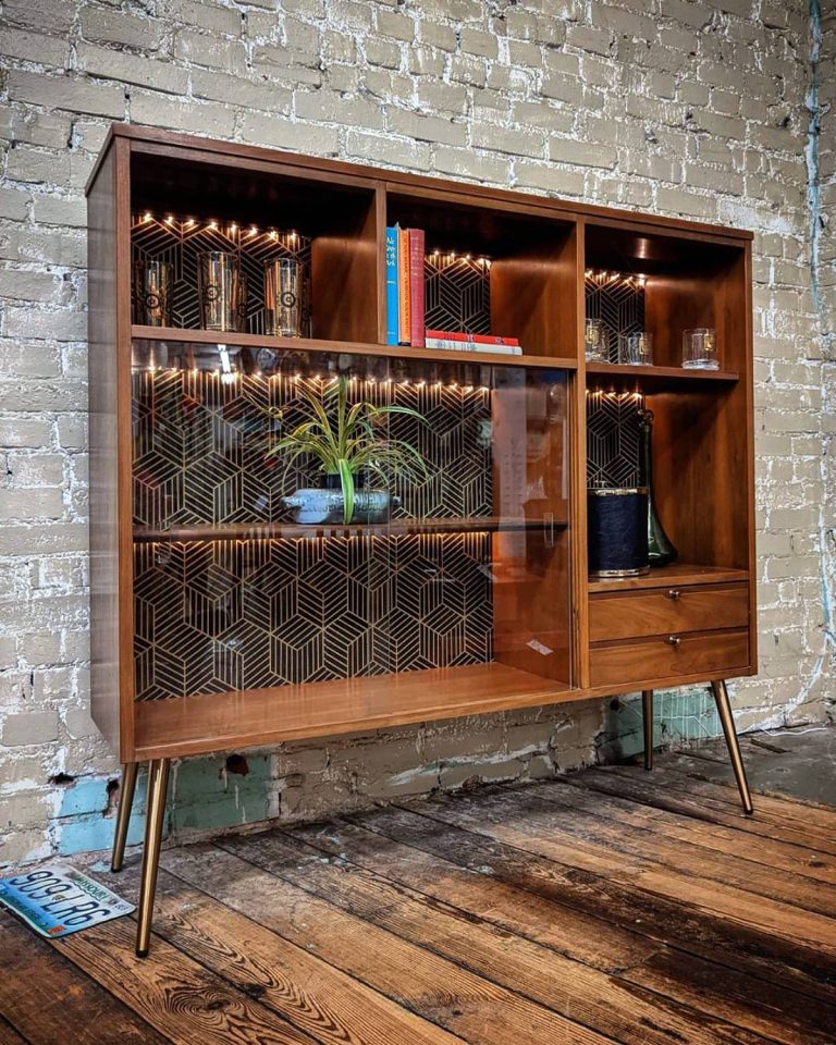 17 Antique Bookshelves That Look Amazing (Vintage) | GoDownsize