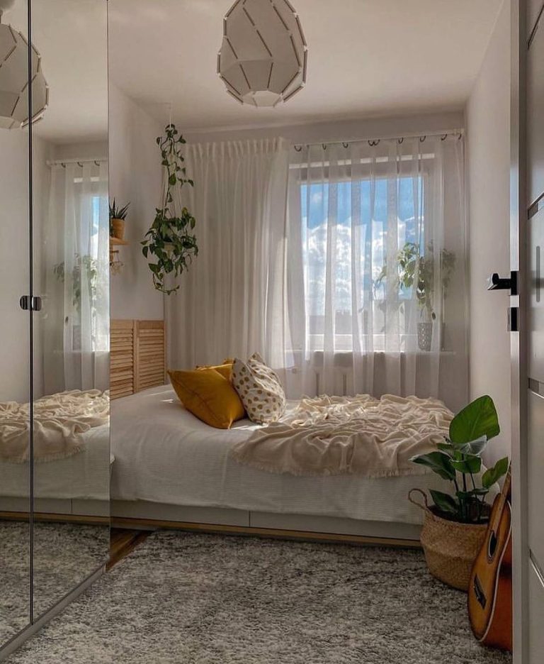 Scandinavian Bedrooms: 27 Stylish Ideas (Small Spaces) | GoDownsize