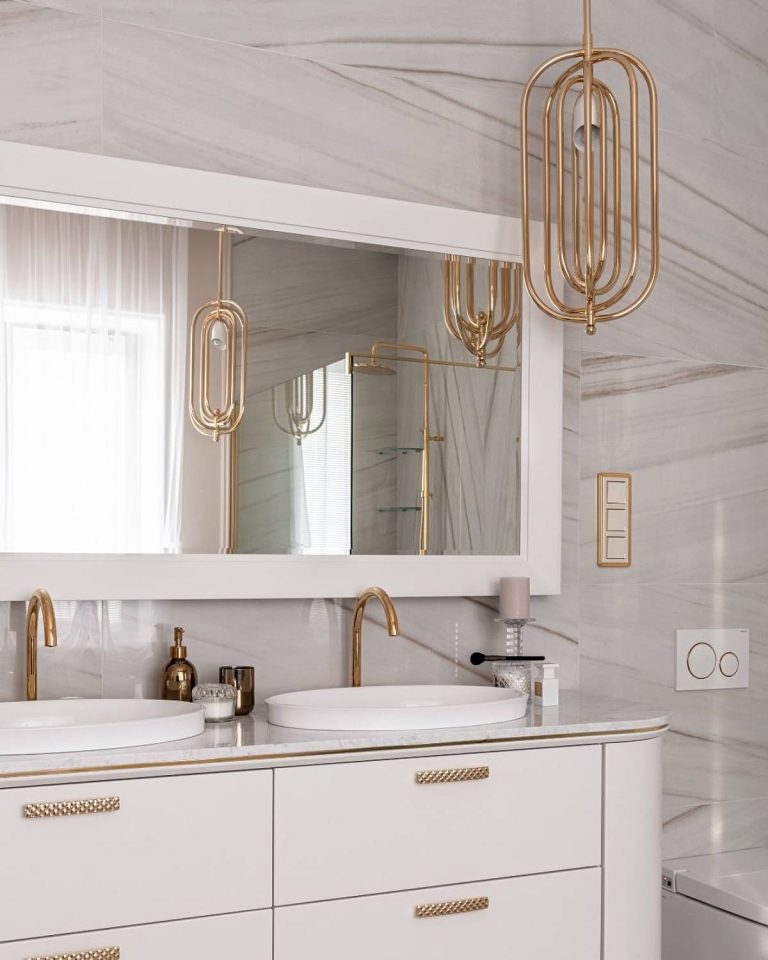 24 Bathroom Lamps That Just Look Great | GoDownsize