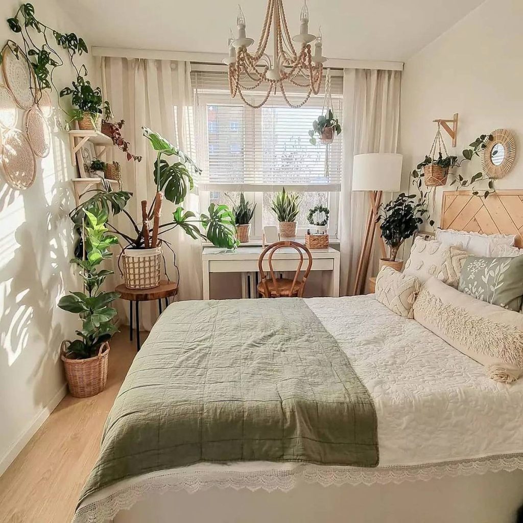 23 Bedrooms With Chandeliers That Look Amazing | GoDownsize