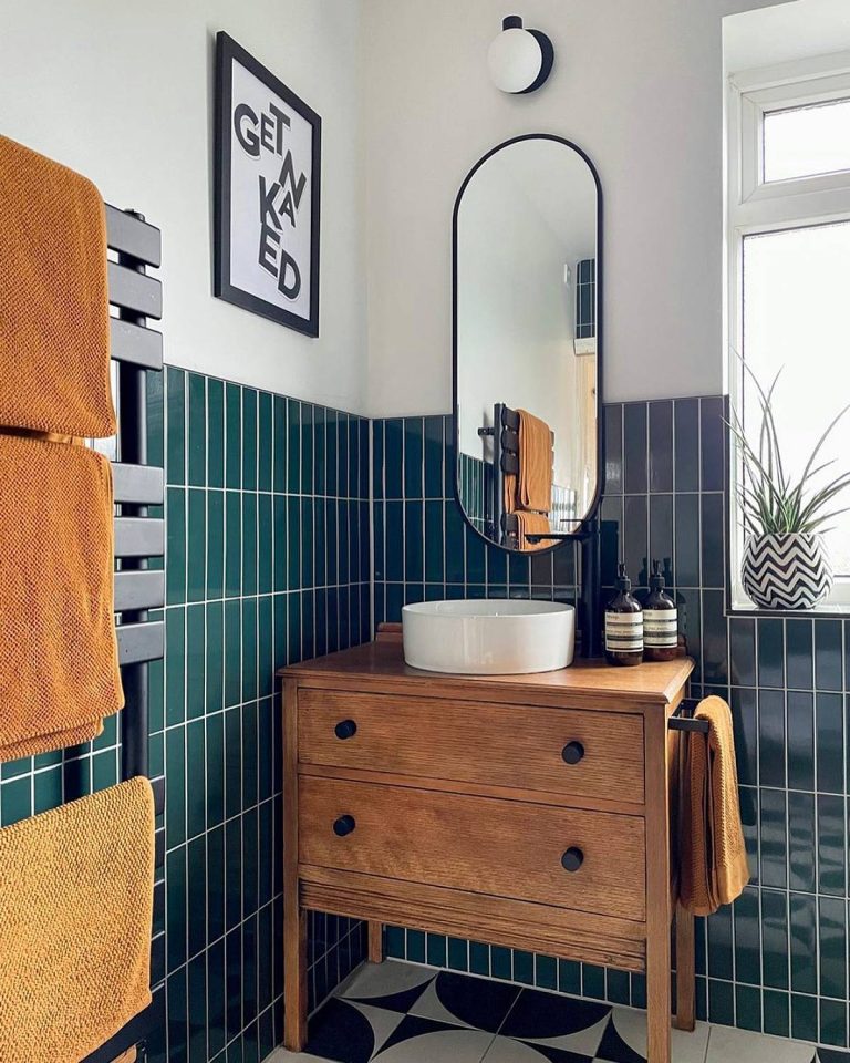 19 Corner Sinks For Small Bathrooms That Just Work | GoDownsize