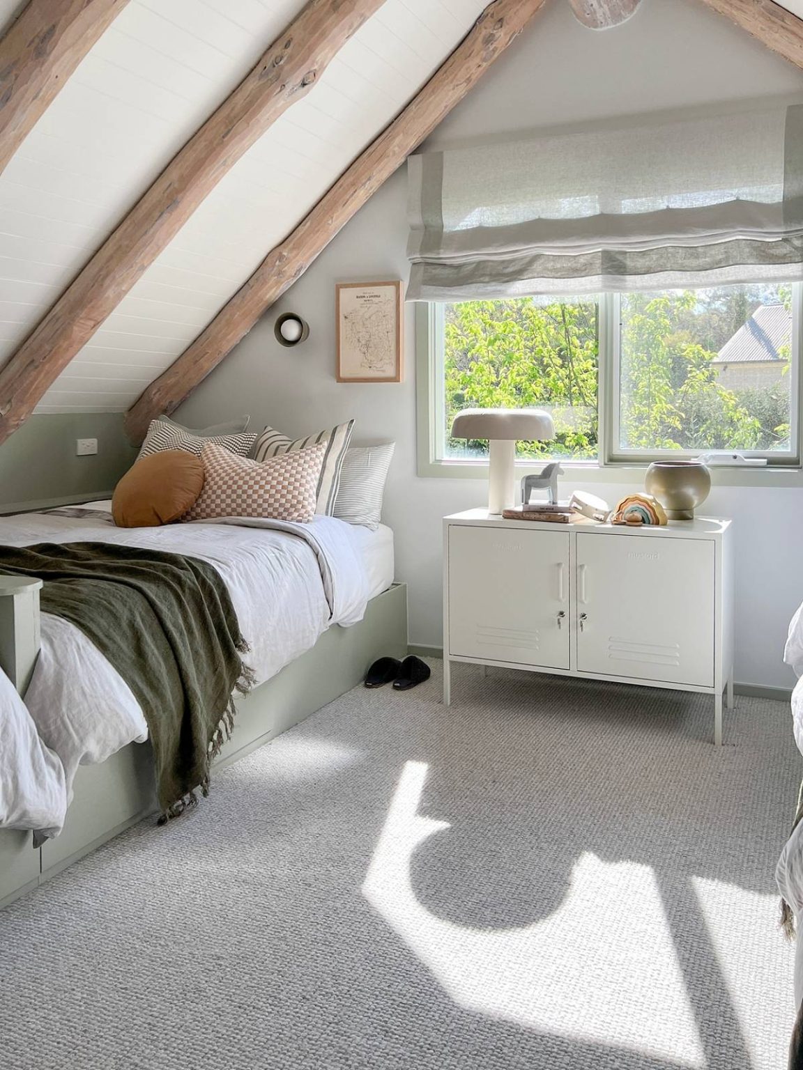 33 Bedroom Carpet Ideas That Look Amazing | GoDownsize
