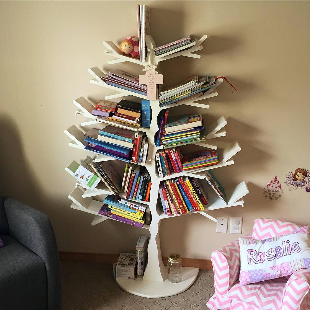 minimalist tree bookshelves