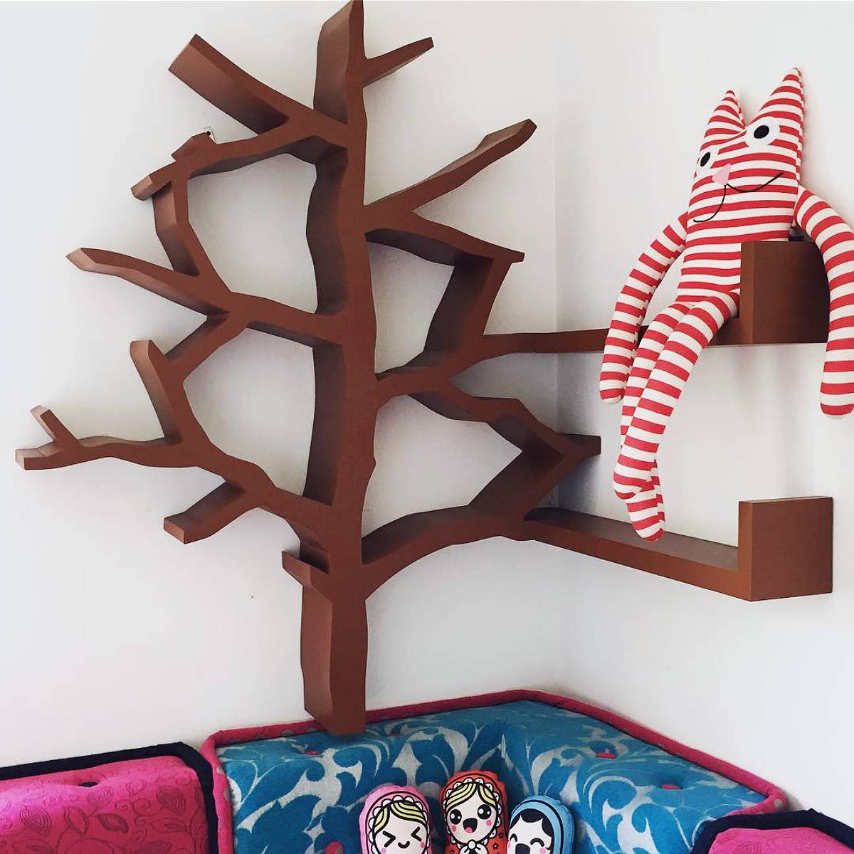 minimalist wooden tree bookshelves